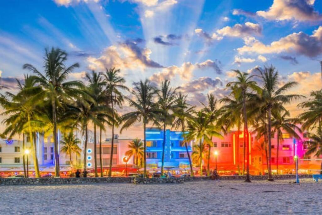 New! Havana Nights Villa ! Walk To Calle Ocho! Miami Luaran gambar
